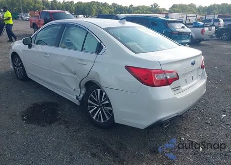 2019 Subaru Legacy 2.5I Premium z USA, uszkodzony, nr VIN 4S3BNAF67K3017763
